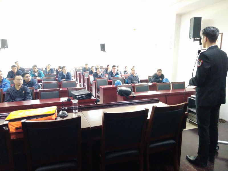 
				   
					黃河同力組織開展2019年消防安全、職業(yè)衛(wèi)生及廠區(qū)雙重預(yù)防體系建設(shè)知識(shí)培訓(xùn)
				 